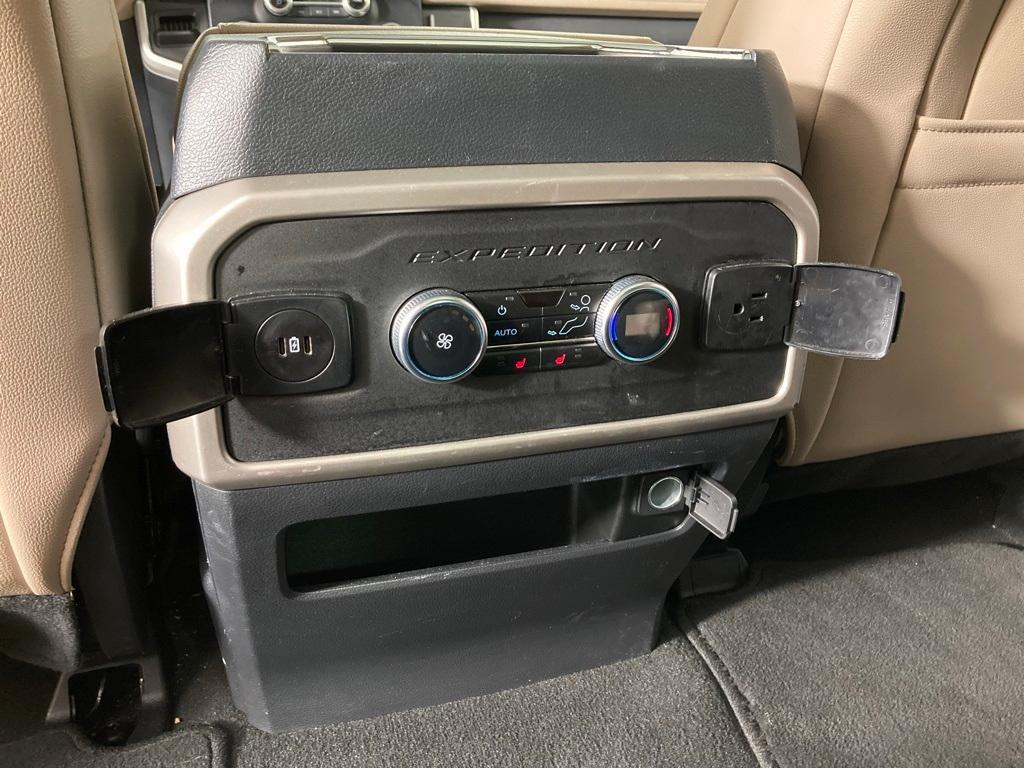 used 2024 Ford Expedition car, priced at $59,999