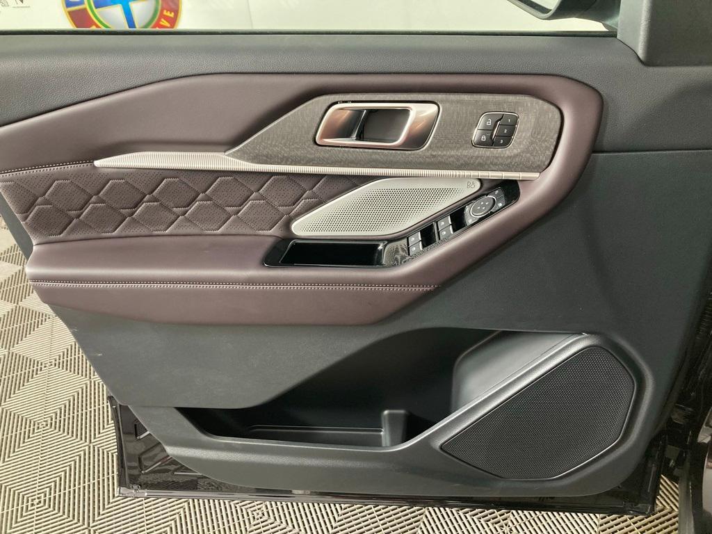 new 2025 Ford Explorer car, priced at $56,305