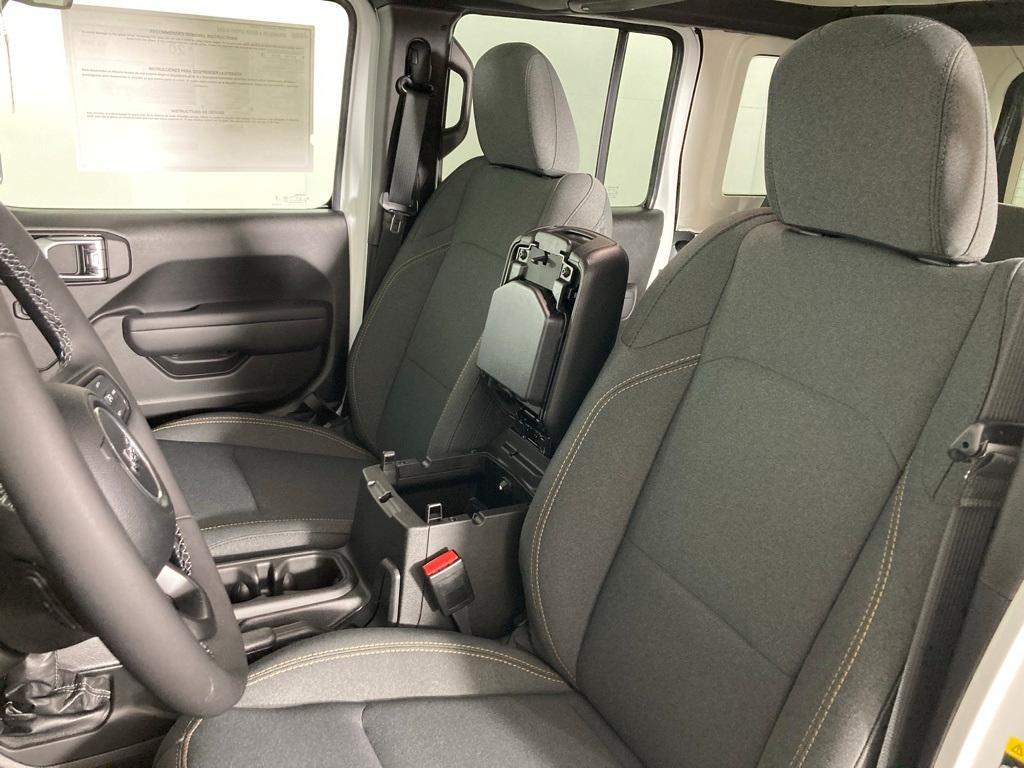new 2025 Jeep Wrangler car, priced at $49,999