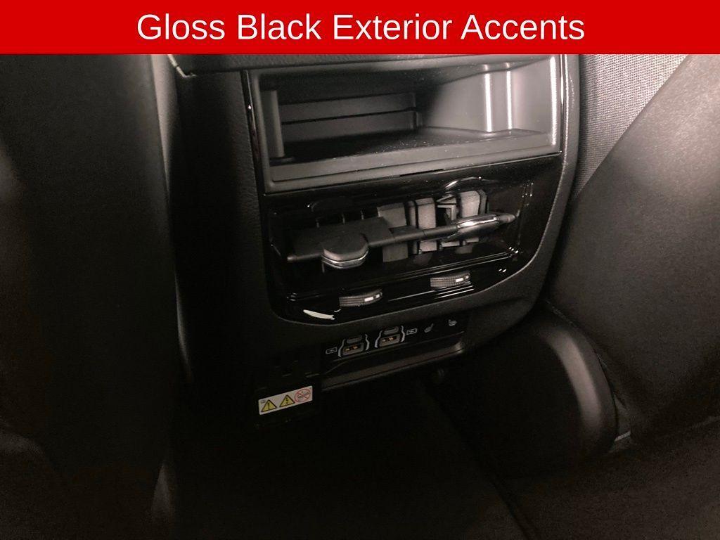 new 2025 Jeep Grand Cherokee car, priced at $49,662