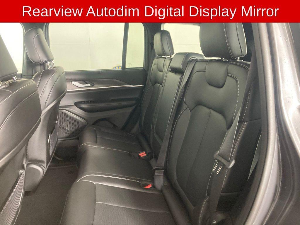 new 2025 Jeep Grand Cherokee car, priced at $49,662