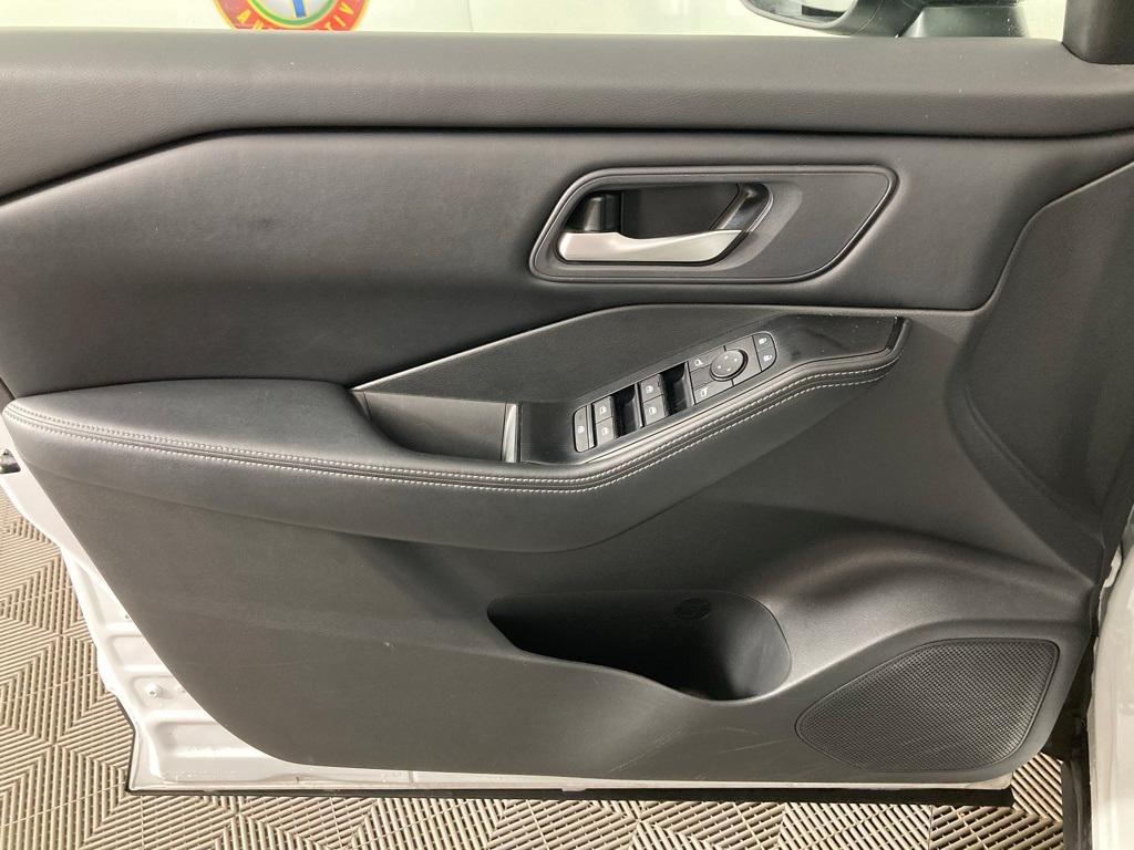 used 2024 Nissan Rogue car, priced at $26,999