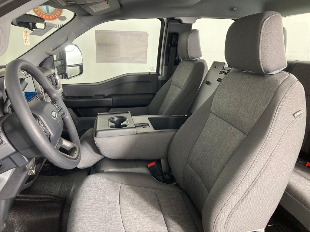 new 2025 Ford F-250 car, priced at $54,935
