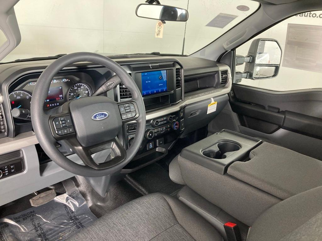 new 2025 Ford F-250 car, priced at $54,935