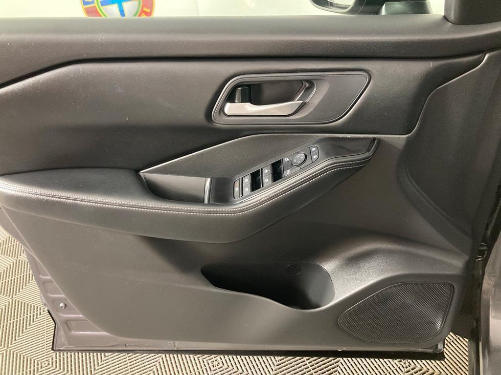 used 2024 Nissan Rogue car, priced at $25,997