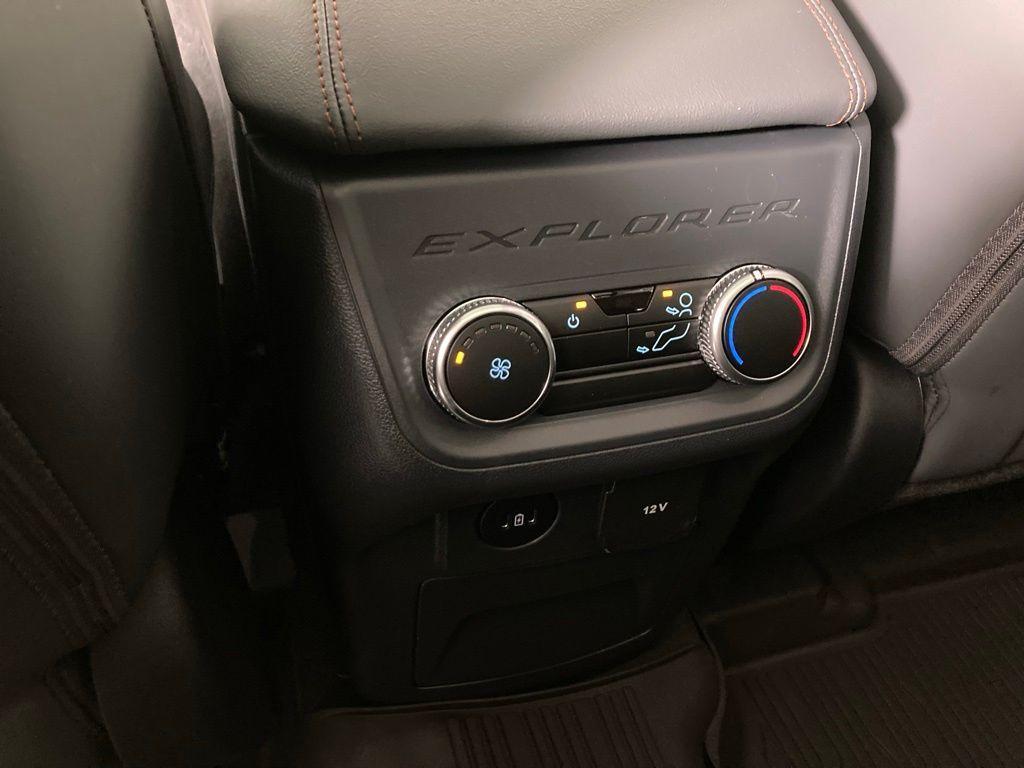new 2025 Ford Explorer car, priced at $45,723