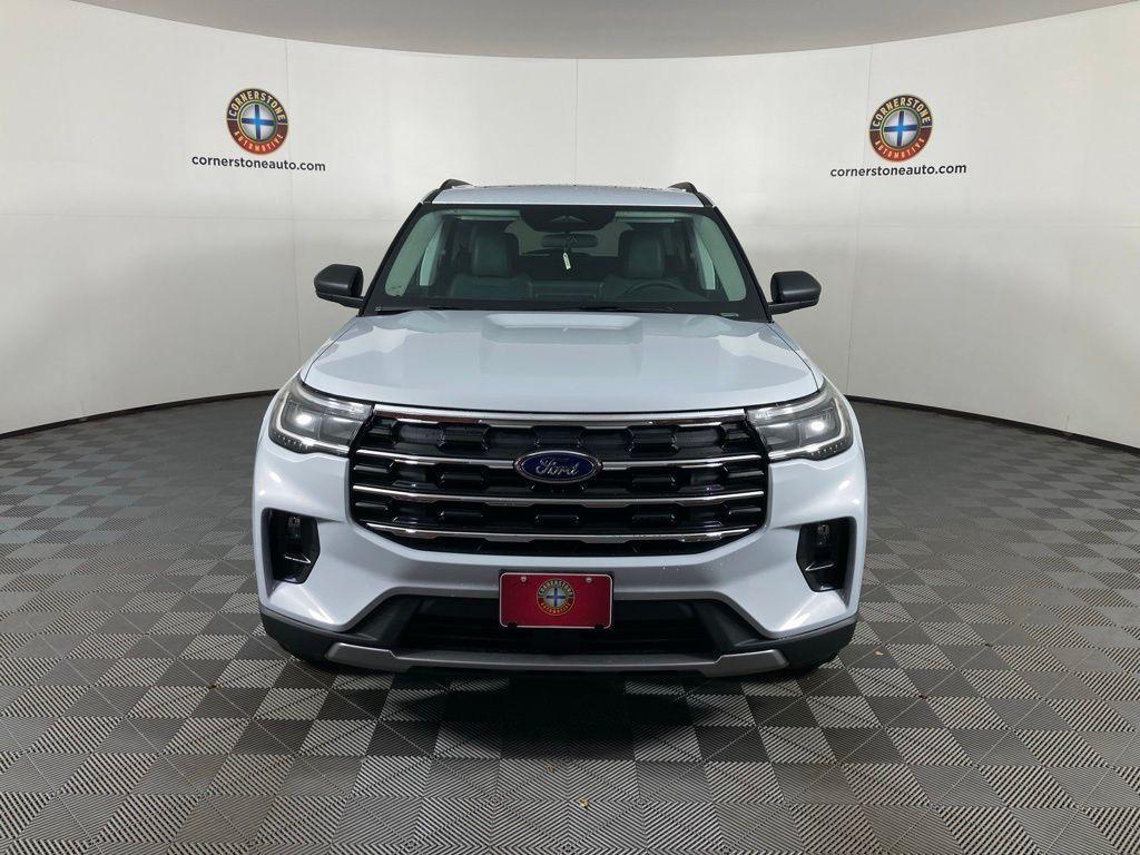 new 2025 Ford Explorer car, priced at $45,723