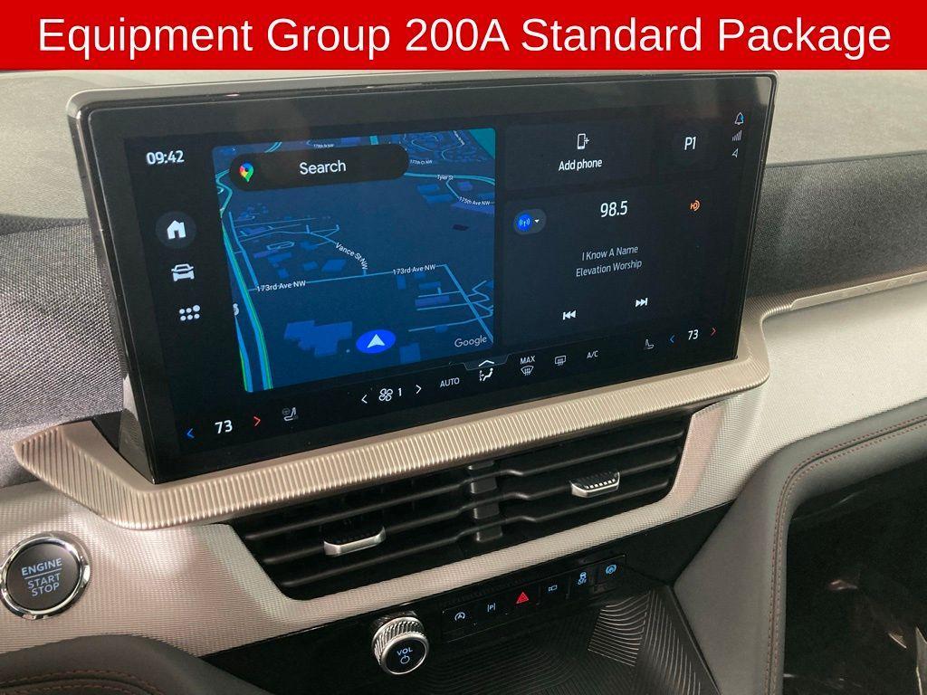 new 2025 Ford Explorer car, priced at $45,723