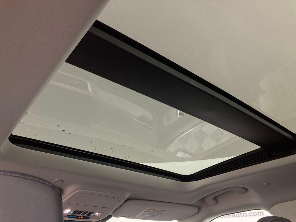 new 2025 Ford Explorer car, priced at $45,723