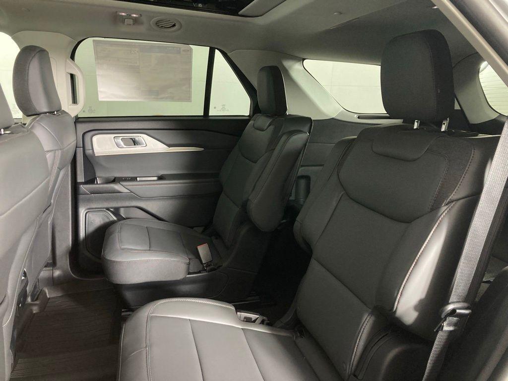 new 2025 Ford Explorer car, priced at $45,723