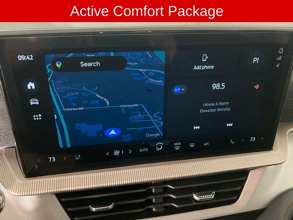 new 2025 Ford Explorer car, priced at $45,723