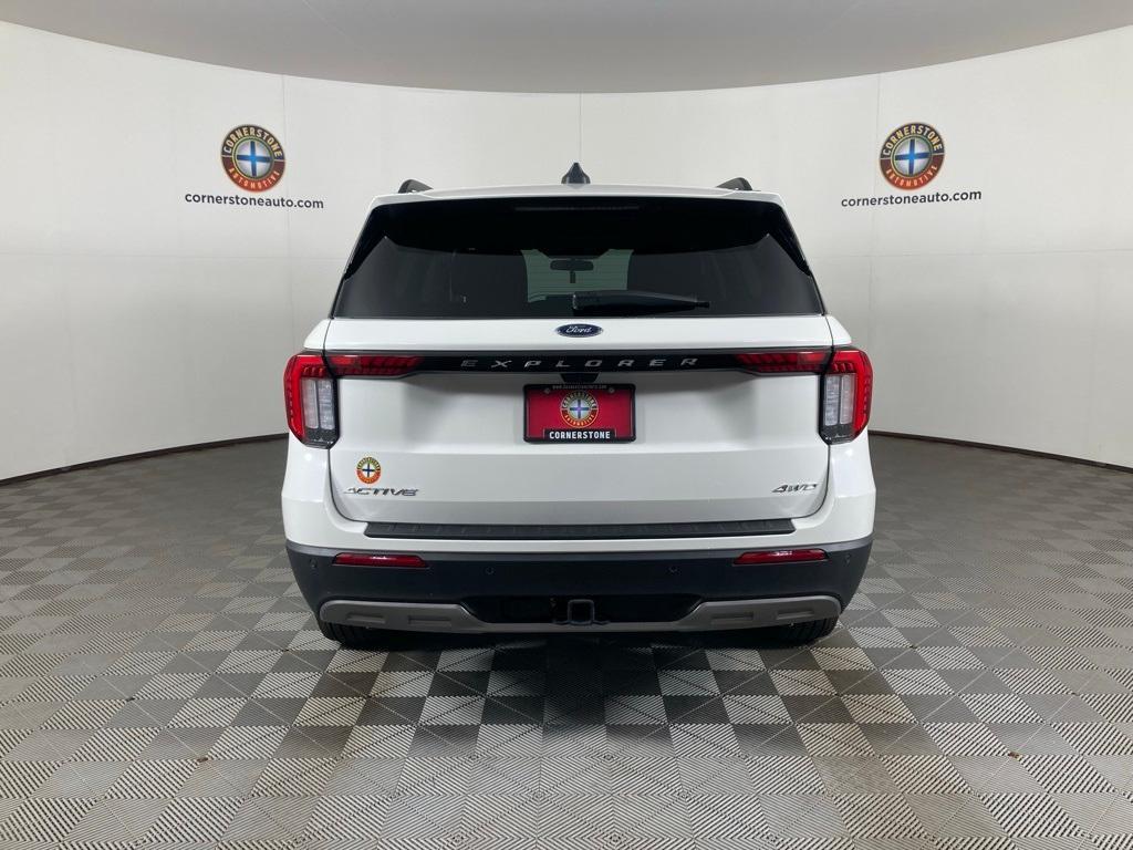 new 2025 Ford Explorer car, priced at $48,525