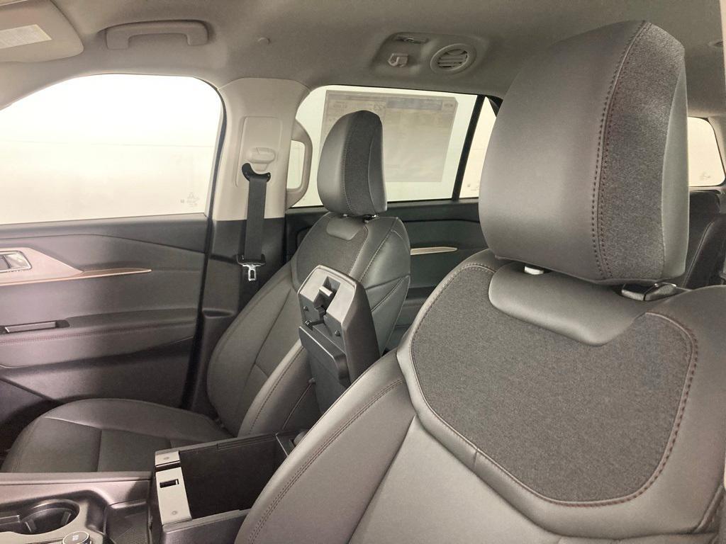new 2025 Ford Explorer car, priced at $48,525