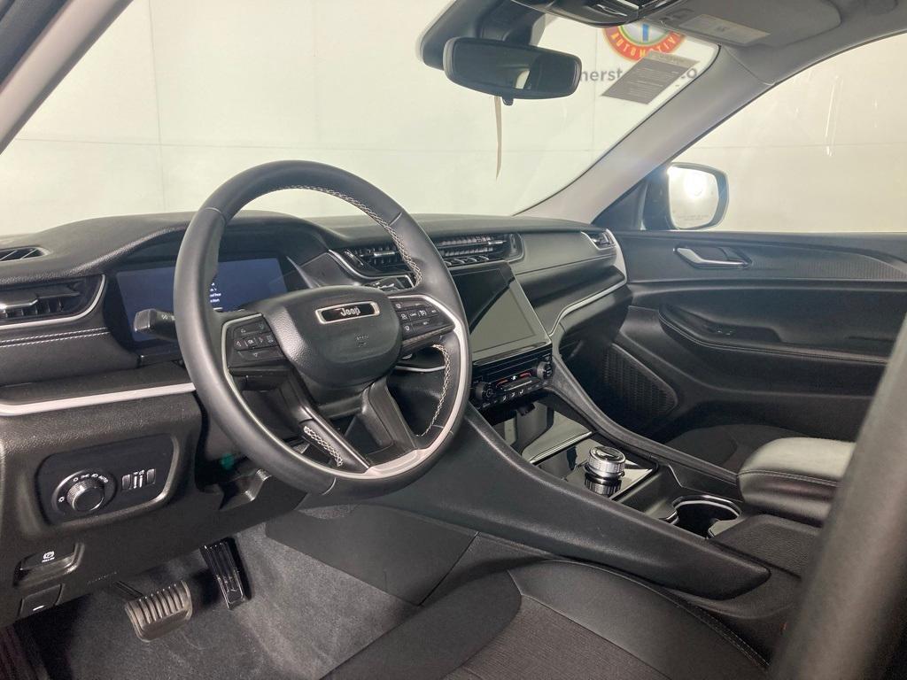 used 2024 Jeep Grand Cherokee car, priced at $32,959