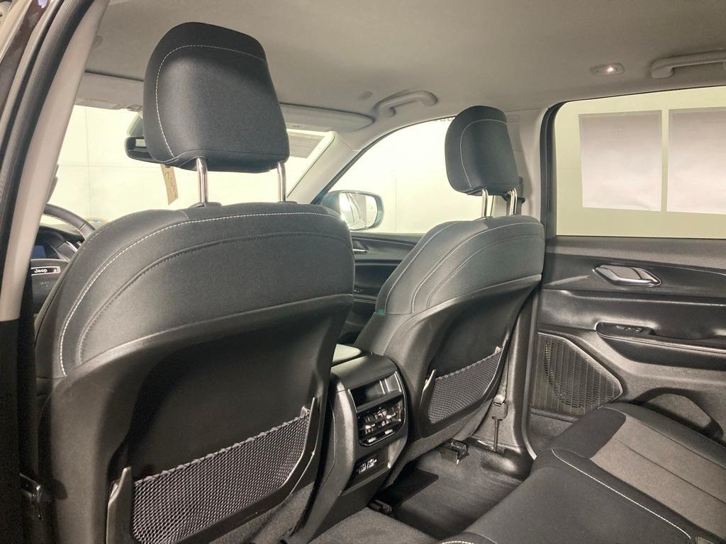used 2024 Jeep Grand Cherokee car, priced at $32,959