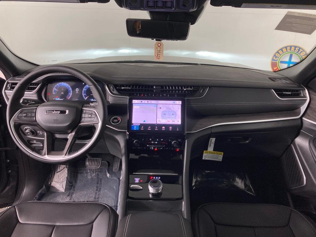 new 2025 Jeep Grand Cherokee car, priced at $50,842