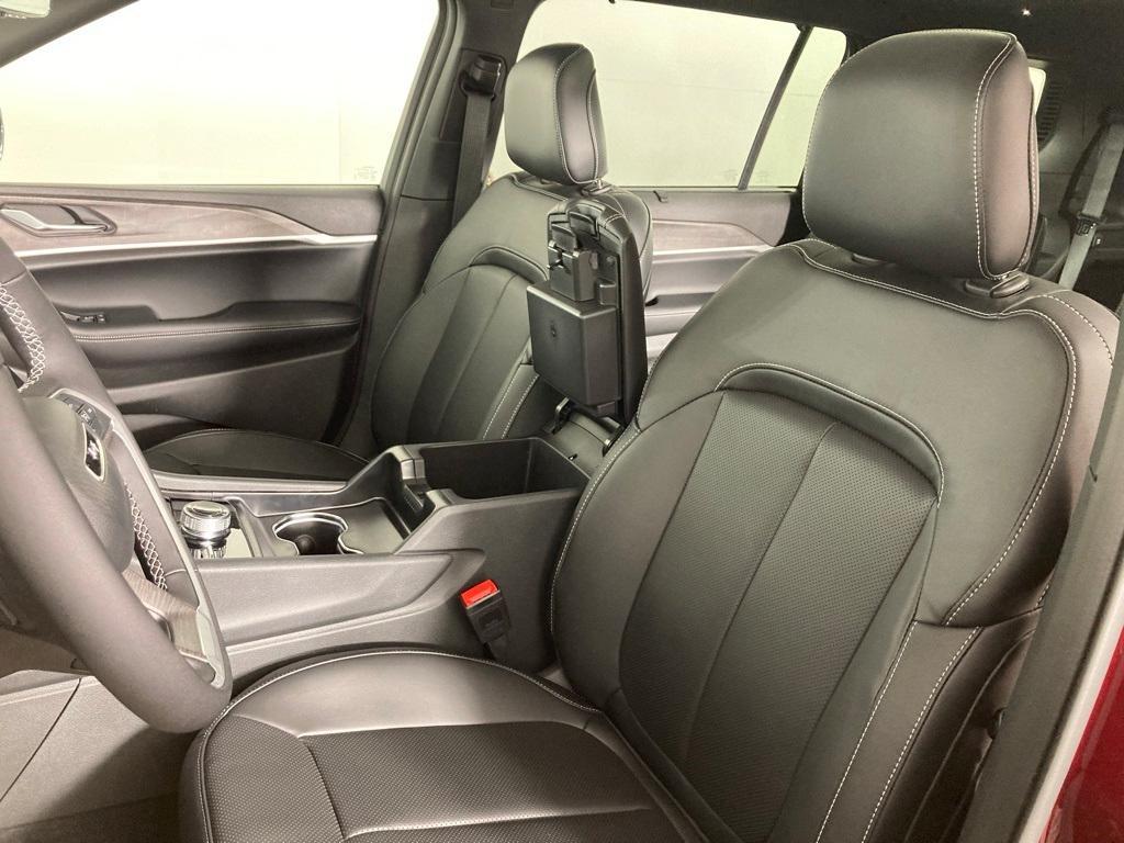 new 2025 Jeep Grand Cherokee L car, priced at $53,199