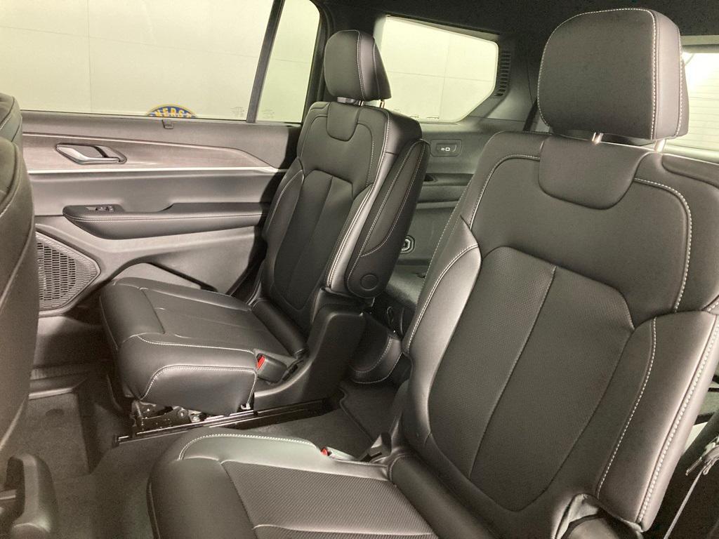 new 2025 Jeep Grand Cherokee L car, priced at $53,199