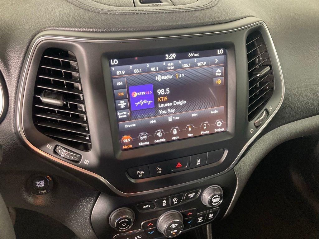 used 2023 Jeep Cherokee car, priced at $23,499