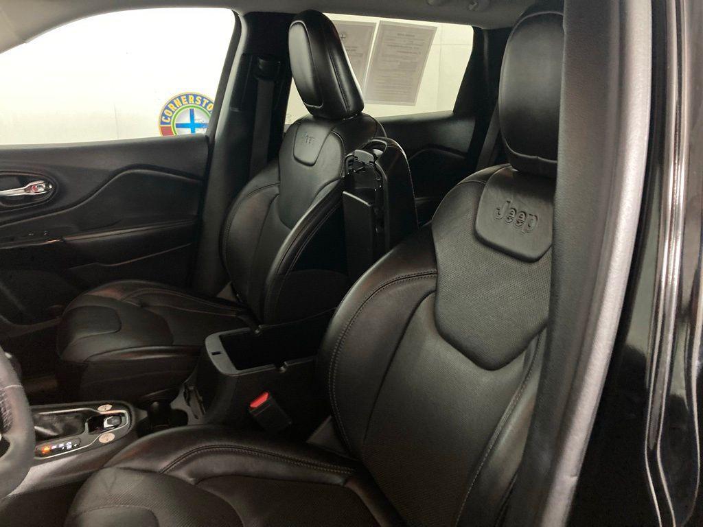 used 2023 Jeep Cherokee car, priced at $23,499