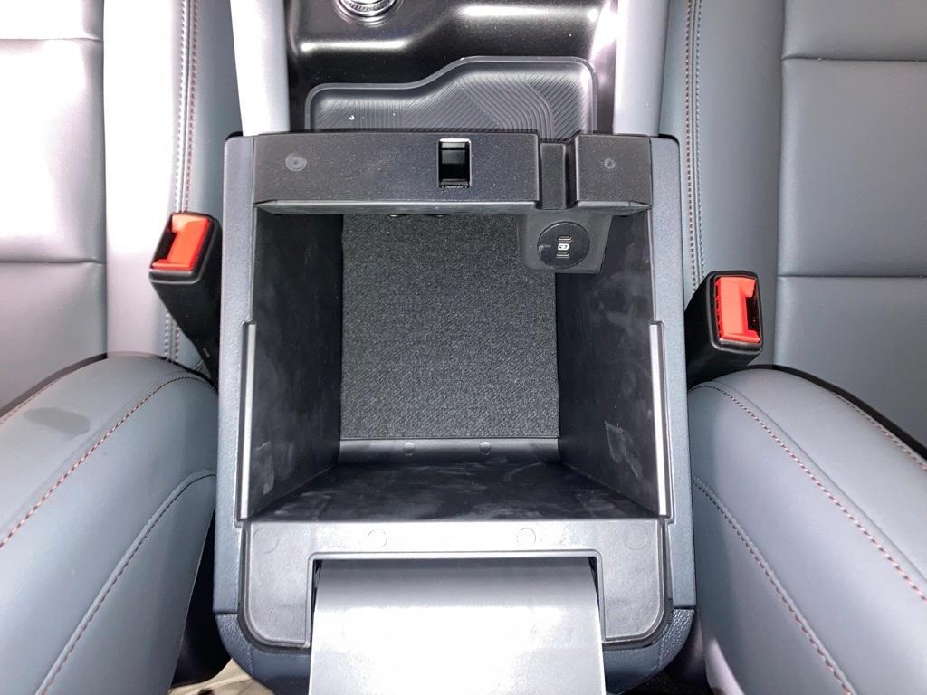 new 2025 Ford Explorer car, priced at $46,146