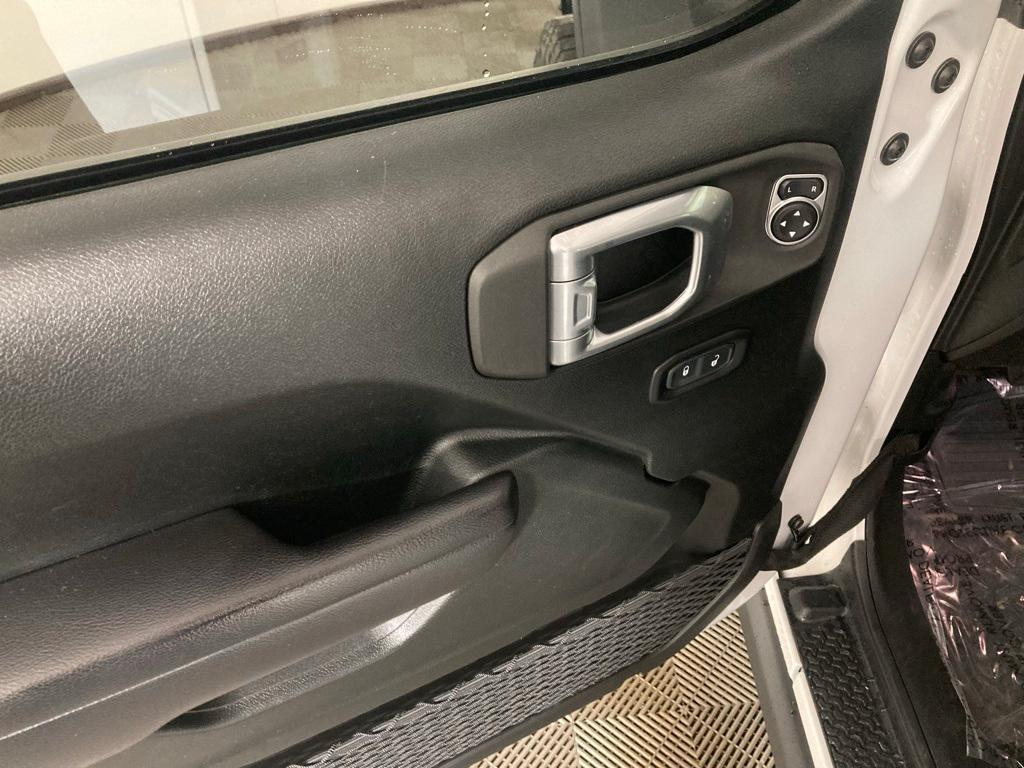 used 2021 Jeep Gladiator car, priced at $36,897