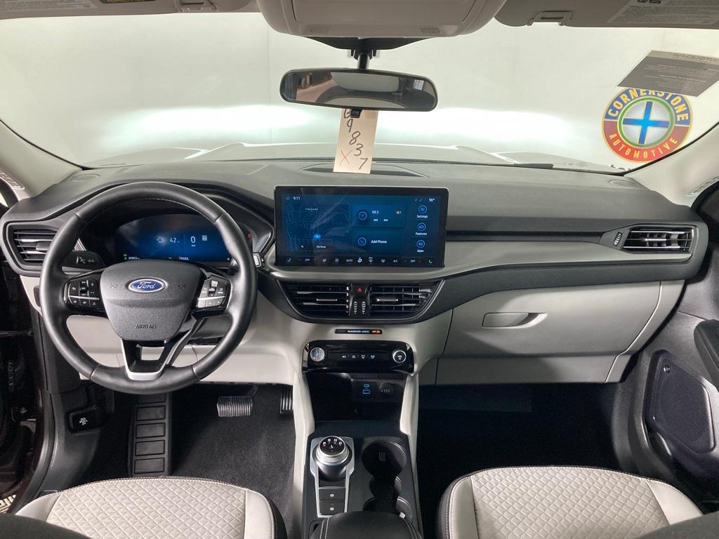 used 2023 Ford Escape car, priced at $23,999