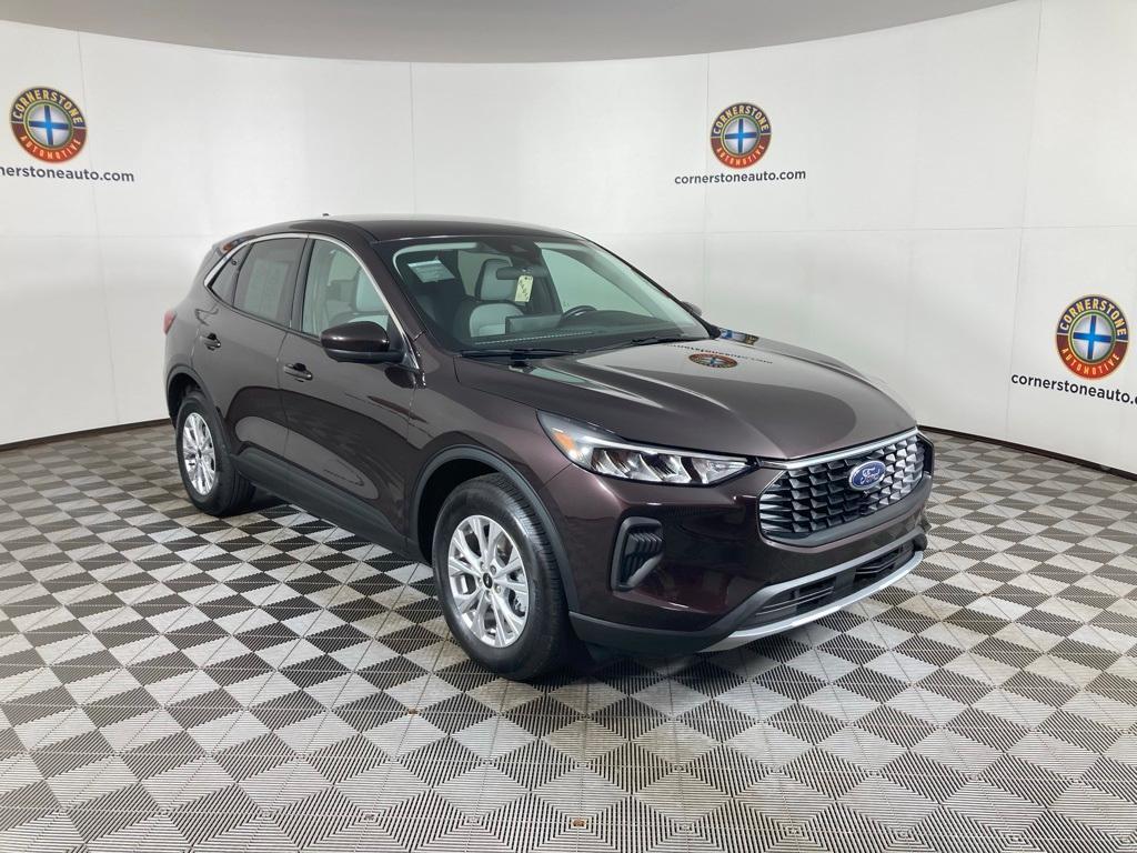 used 2023 Ford Escape car, priced at $23,999