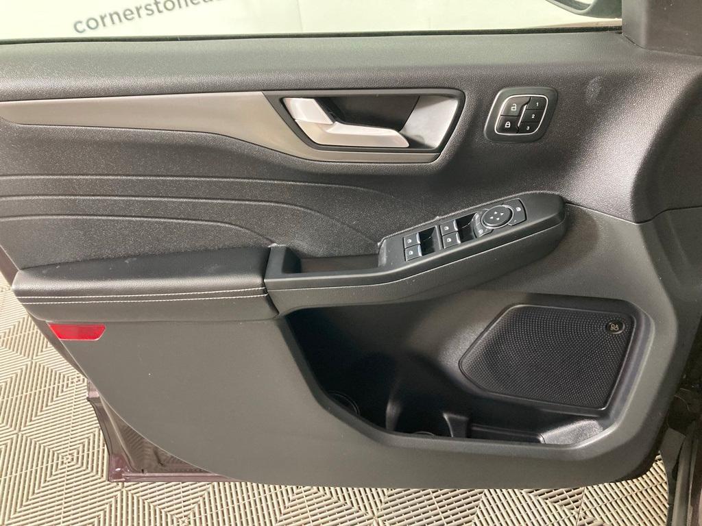 used 2023 Ford Escape car, priced at $23,999