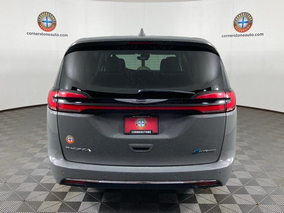 used 2022 Chrysler Pacifica Hybrid car, priced at $25,491