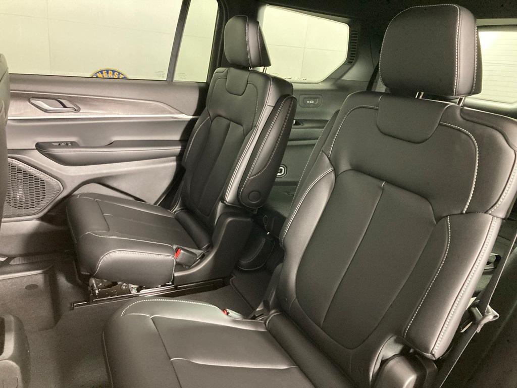 new 2025 Jeep Grand Cherokee L car, priced at $47,199