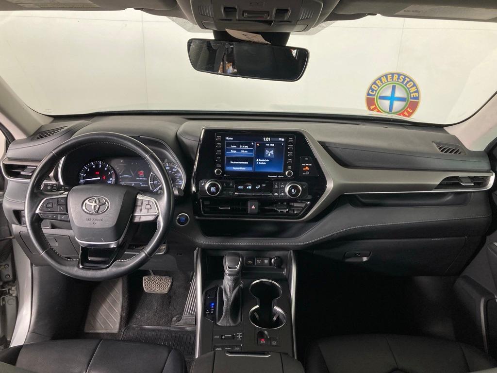 used 2021 Toyota Highlander car, priced at $33,369