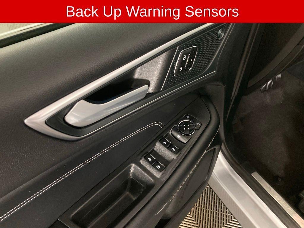 used 2024 Ford Edge car, priced at $26,899