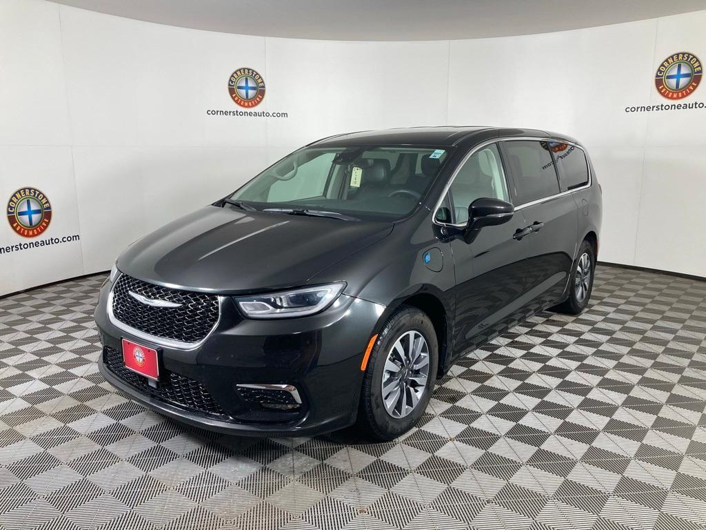 used 2022 Chrysler Pacifica Hybrid car, priced at $22,699