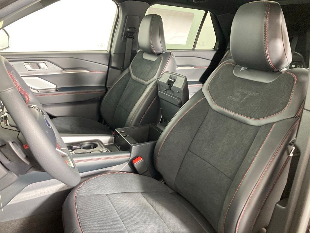 new 2025 Ford Explorer car, priced at $56,423