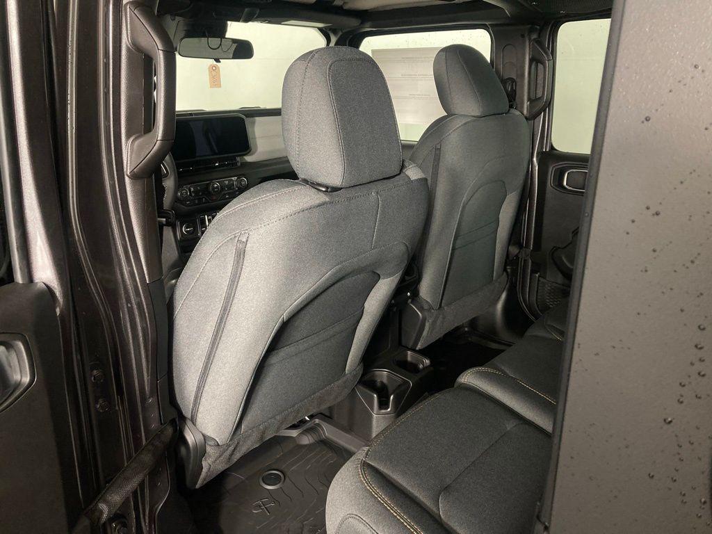 new 2026 Jeep Wrangler car, priced at $51,365