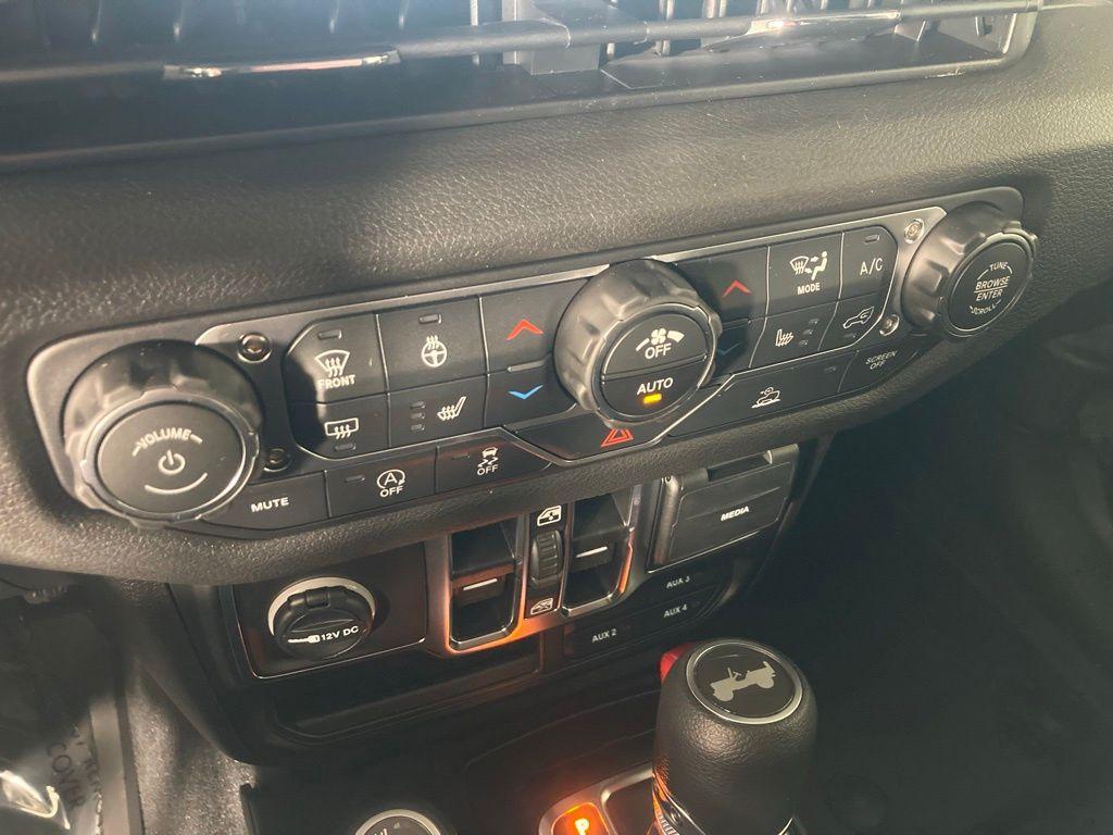 new 2026 Jeep Wrangler car, priced at $51,365