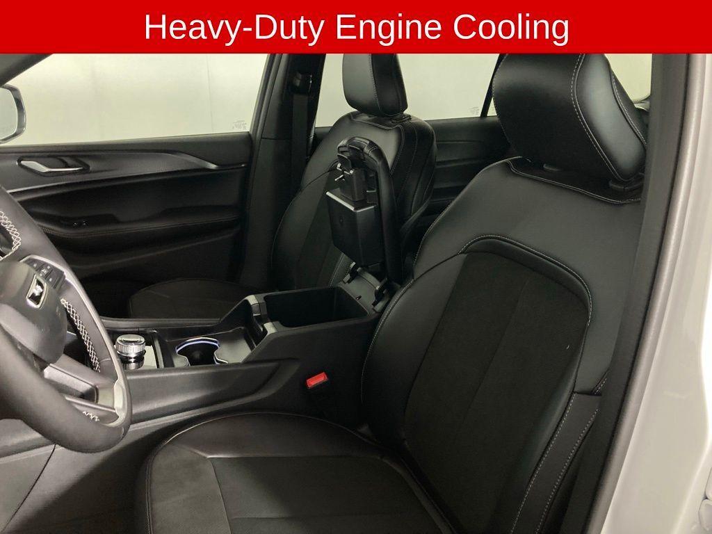 new 2025 Jeep Grand Cherokee L car, priced at $42,478