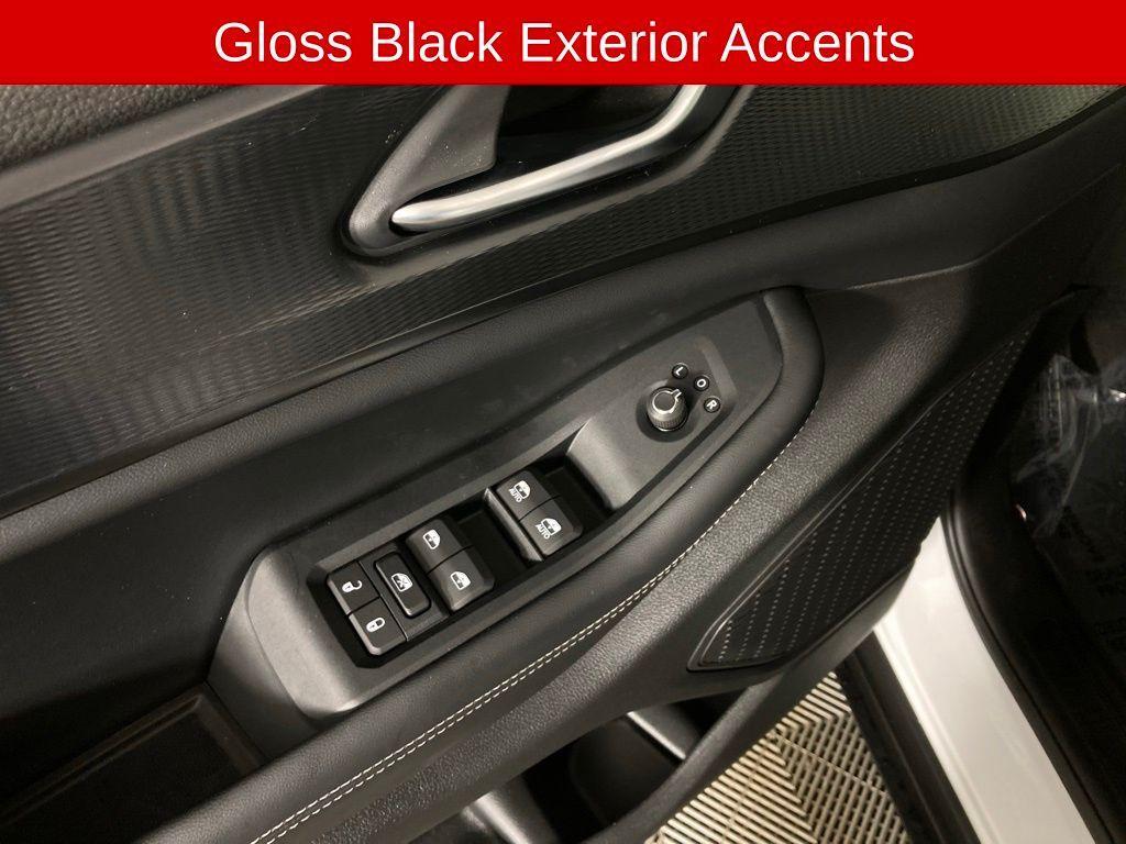 new 2025 Jeep Grand Cherokee L car, priced at $42,478