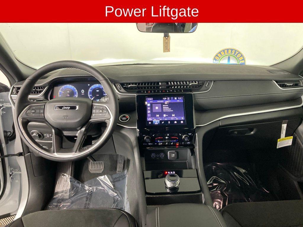 new 2025 Jeep Grand Cherokee L car, priced at $42,478