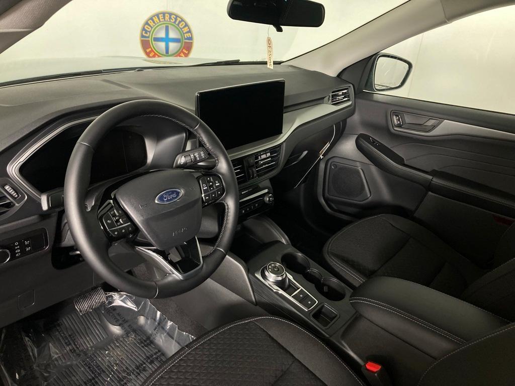 new 2025 Ford Escape car, priced at $31,998