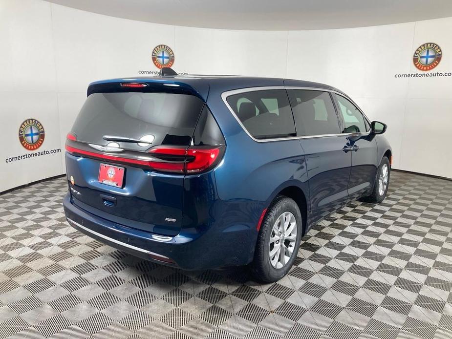 new 2025 Chrysler Pacifica car, priced at $46,911