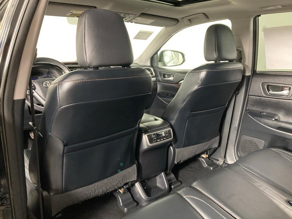 used 2015 Toyota Highlander car, priced at $16,497