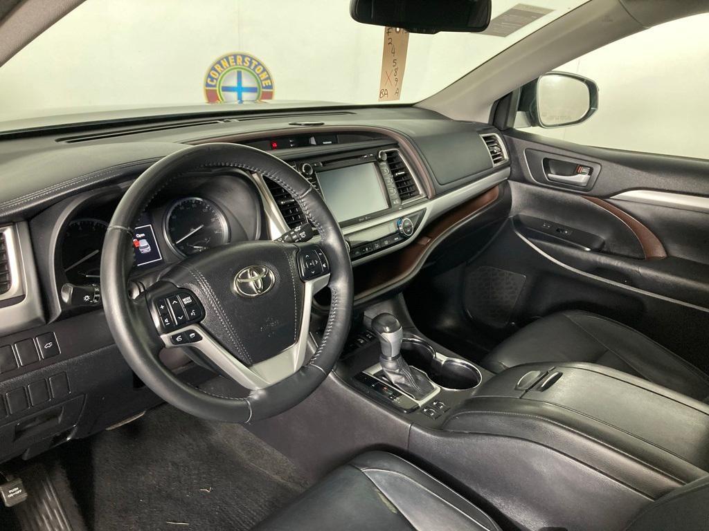 used 2015 Toyota Highlander car, priced at $16,497