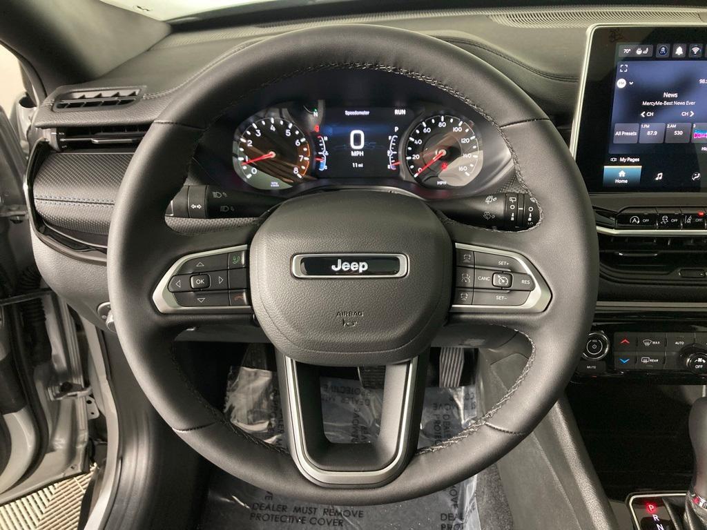 new 2025 Jeep Compass car, priced at $34,500