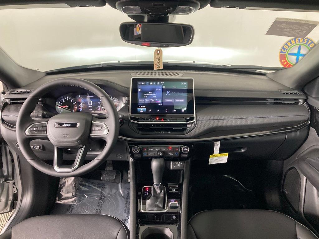 new 2025 Jeep Compass car, priced at $34,500