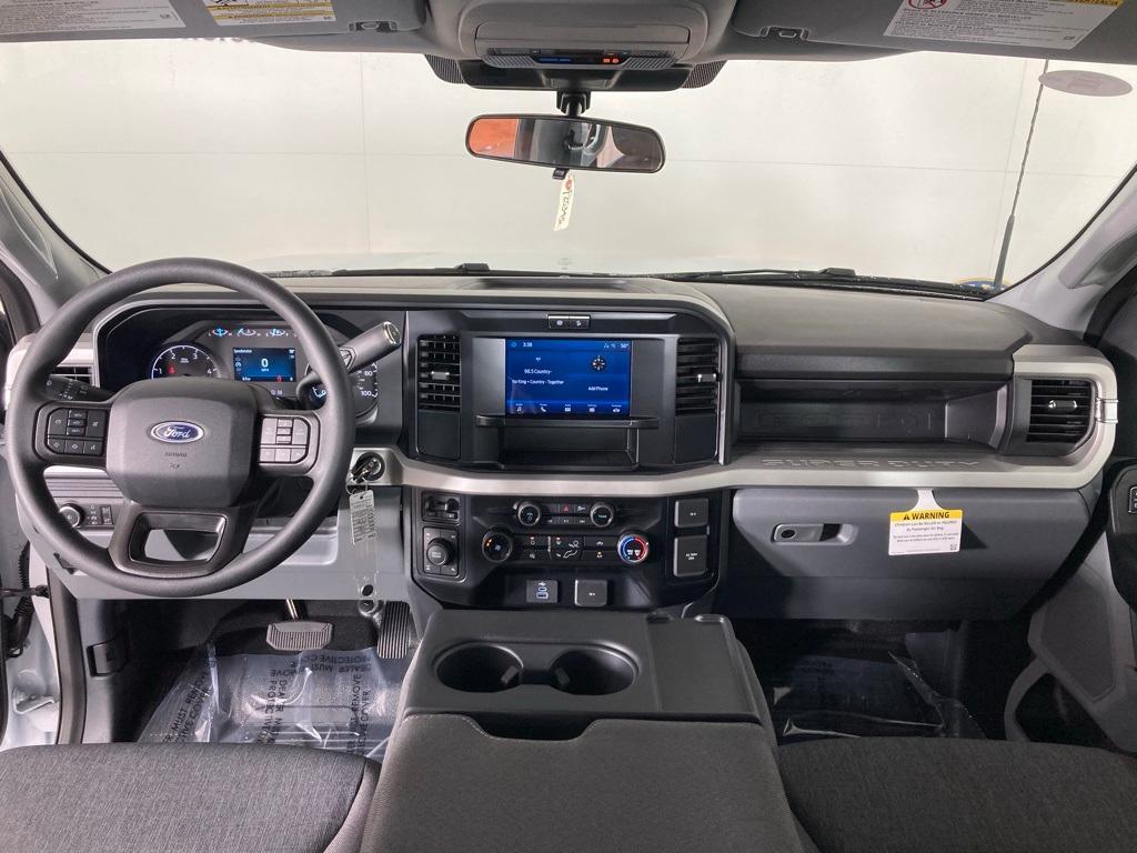 new 2025 Ford F-250 car, priced at $62,498