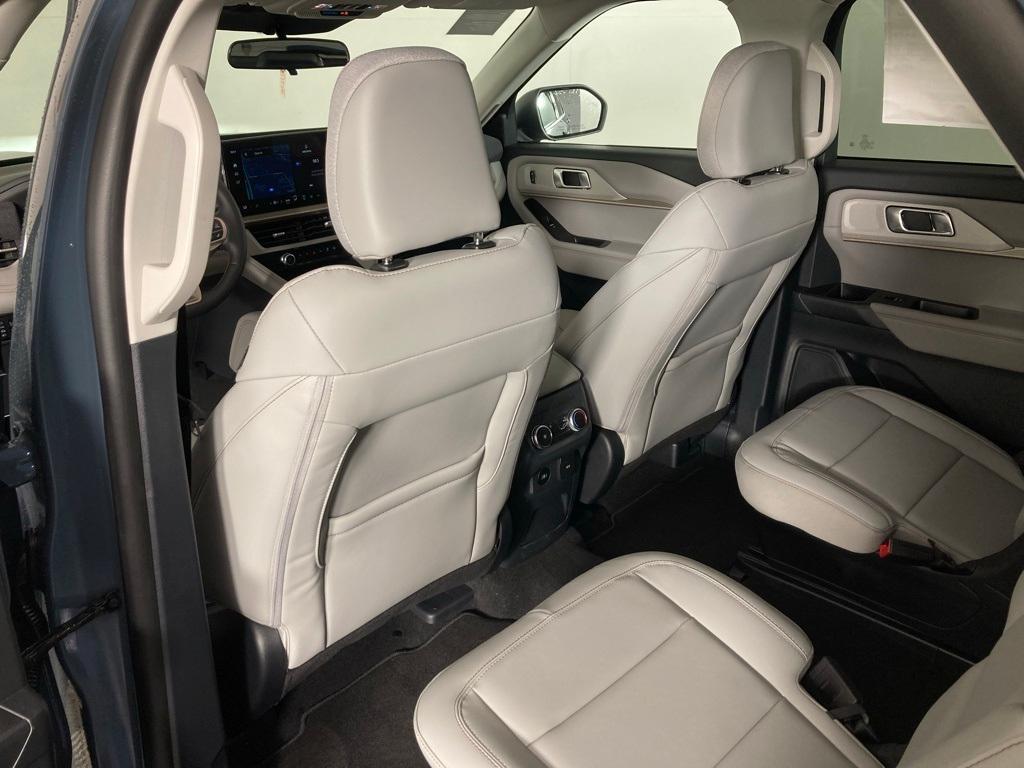 new 2025 Ford Explorer car, priced at $45,162