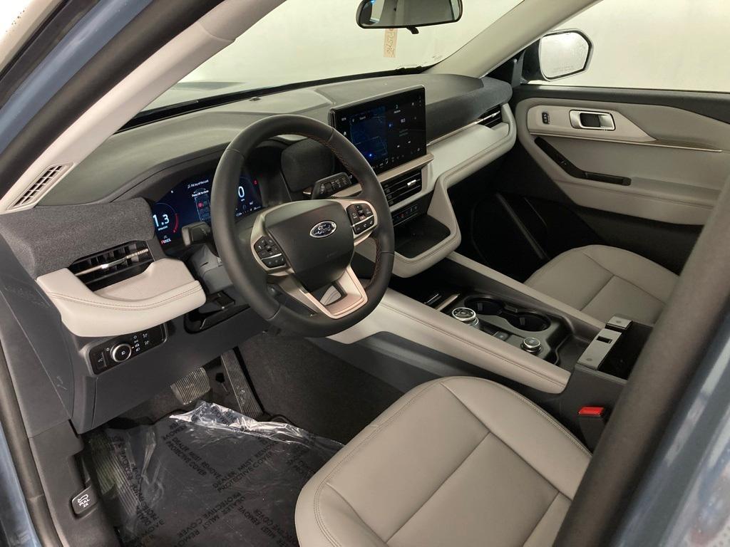 new 2025 Ford Explorer car, priced at $45,162