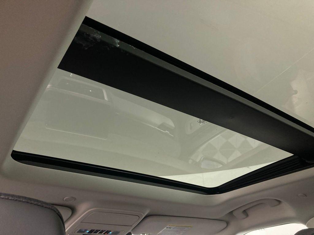 new 2025 Ford Explorer car, priced at $45,723